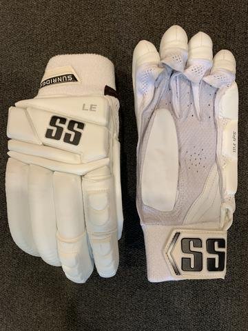 All white clearance gloves